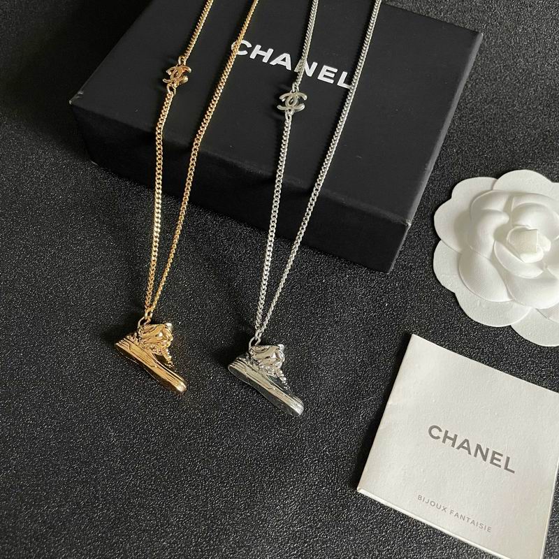 Chanel Necklace 03yxs102
